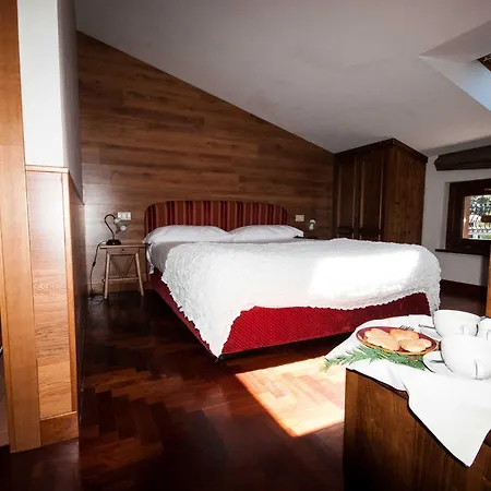 Lo Da Ilaria Bed & Breakfast 3*